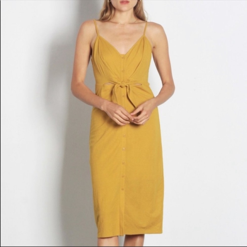 Mod Ref Mid length mustard dress